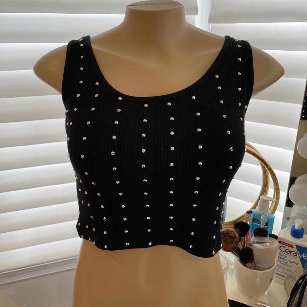 Black crop top silver studded tank. NWT. MED - Picture 5 of 6